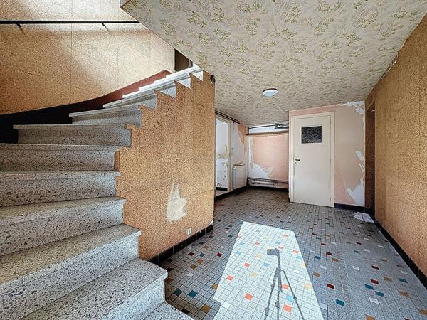 Maison à rénover à vendre à Barbaste - 4 pièces dont 3 chambres avec garage