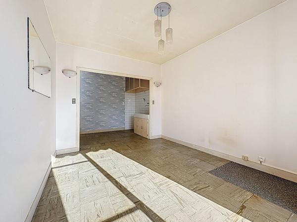 Maison à rénover à vendre à Barbaste - 4 pièces dont 3 chambres avec garage