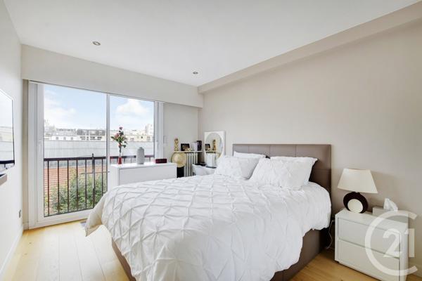 Appartement T4 à vendre  4 pièces - 93 m2 PARIS - 75015