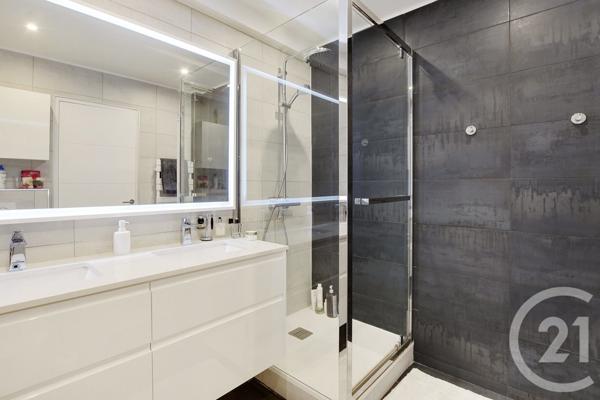 Appartement T4 à vendre  4 pièces - 93 m2 PARIS - 75015