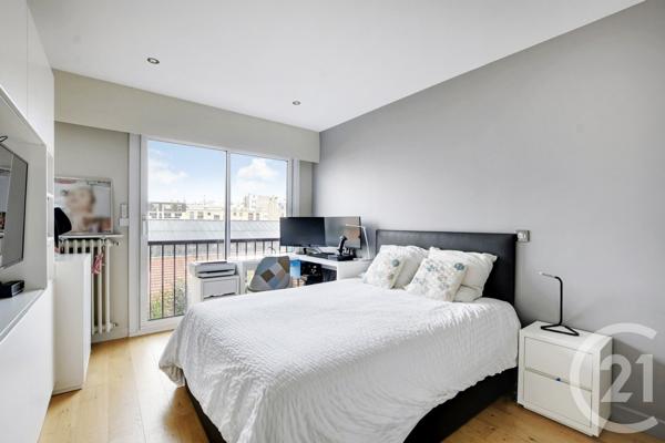 Appartement T4 à vendre  4 pièces - 93 m2 PARIS - 75015