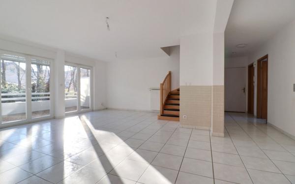 Appartement à vendre    4 pièces • 129 m2 Creutzwald