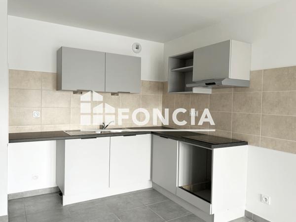 Location Appartement 4 pièces 85.22 m² - 1 A RUE HENRI DUNANT Bourg En Bresse 01000