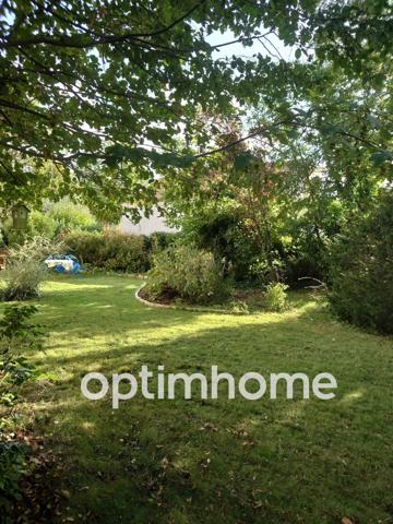 Secteur résidentiel de Dammarie-les-Lys proche forêt, maison des années 50.