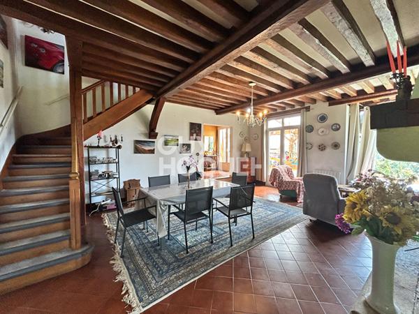 10mn de Lisieux-Maison 6 pièces 170m²