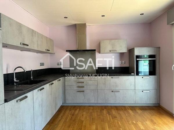 Terrain sans vis à vis.