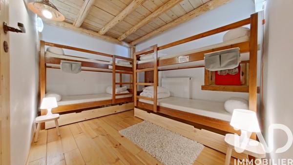 Maison à vendre 6 pièces 201,78 m² Septmoncel les Molunes