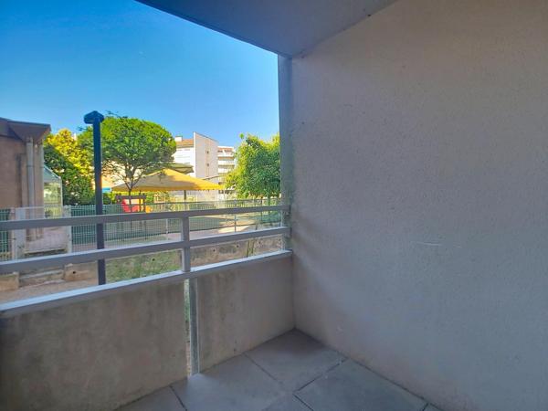 Appartement T1 de 32 m², terrasse proche Médiathèque