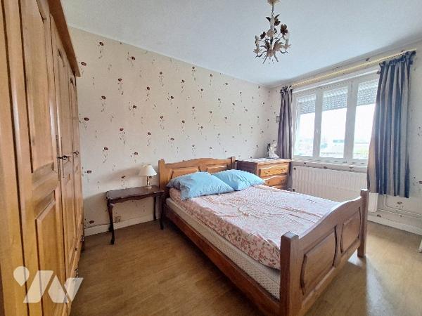 Maison 4 chambres, bureau, jardin, garage