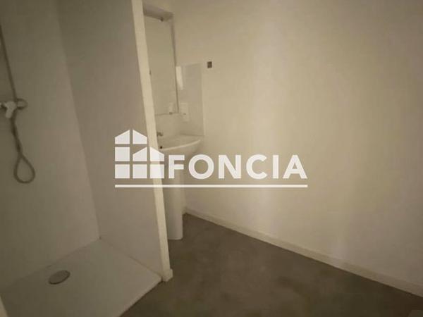 Location Appartement 3 pièces 75.96 m² - 26 ALLEE LESPURGERES Gujan Mestras 33470