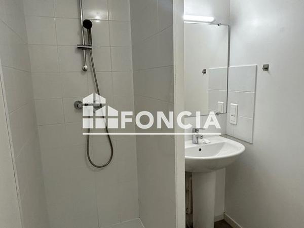 Location Appartement 3 pièces 75.96 m² - 26 ALLEE LESPURGERES Gujan Mestras 33470