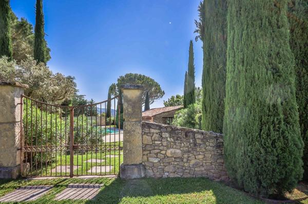 Vente Maison de luxe Apt 14 Pièces 495 m²