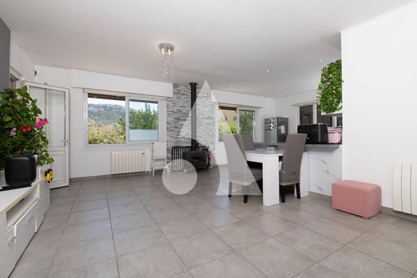 Maison 4 pièces 194 m2