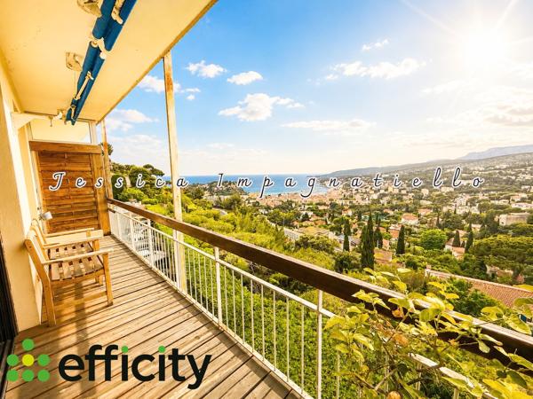 Appartement
         2 pièces
        - 43 m² 300 000 € *