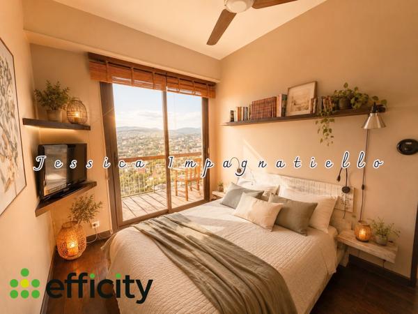 Appartement
         2 pièces
        - 43 m² 300 000 € *