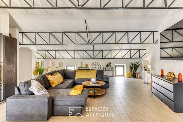 Maison style loft industriel avec terrasse et appartement privé – 10 mins Carcassonne