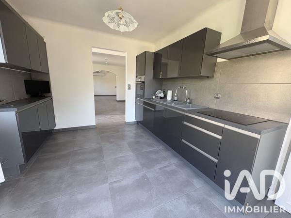 Maison à vendre 7 pièces 122 m² Aubenas