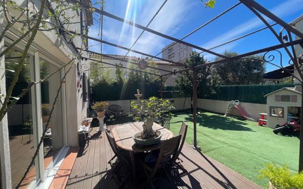 Maison à vendre    6 pièces • 99 m2 La Seyne-sur-Mer