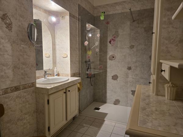 Maison
                                                                                                                                                                                                                                                                                                                        4 pièce(s)                                                                                                                                                                                                          3 chambre(s)                                                                                                                                                                                                          86.23  m²