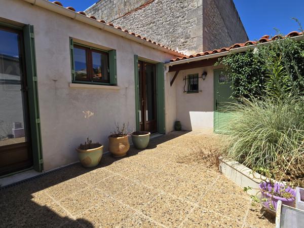 Maison
                                                                                                                                                                                                                                                                                                                        4 pièce(s)                                                                                                                                                                                                          3 chambre(s)                                                                                                                                                                                                          86.23  m²