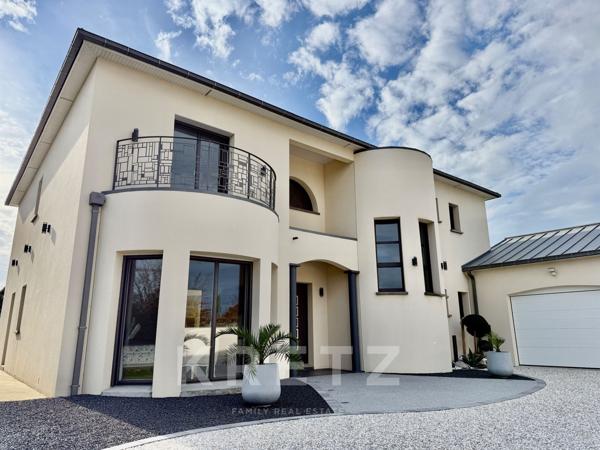 Carolles Baie du Mont St Michel, À 1Km de la plage, maison américaine comtemporaine jardin 14ares