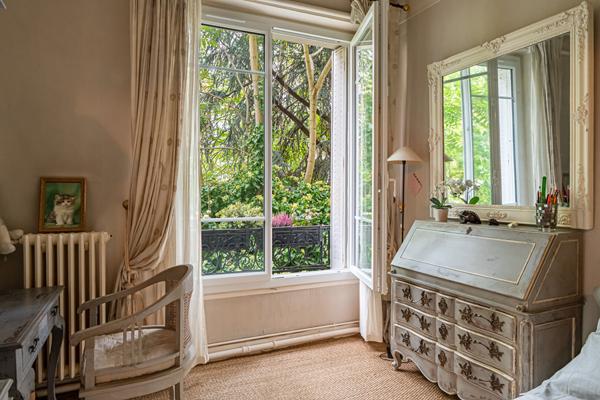 Élégance haussmannienne & calme absolu au coeur des Sablons