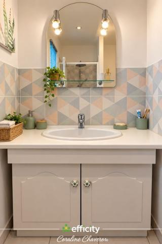 Maison
         5 pièces
        - 120 m² 335 000 € *
