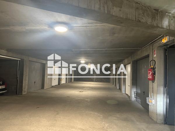 Location Parking - 10 RUE GENERAL FERRIE Grenoble 38100