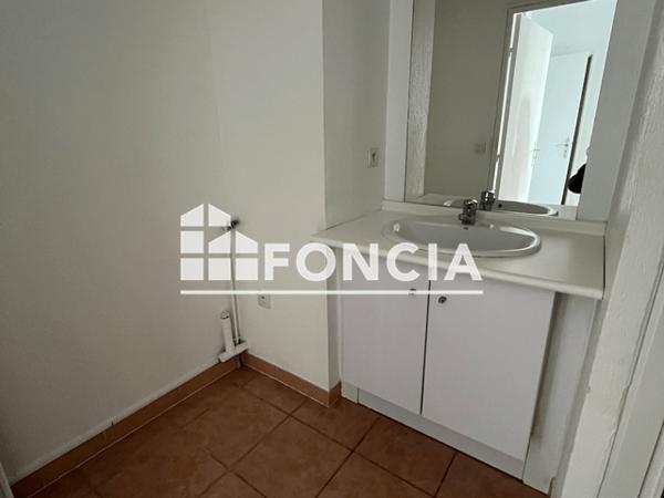 Location Appartement 3 pièces 65.46 m² - 180 AVENUE DE PEROUSE Aix-en-provence 13100