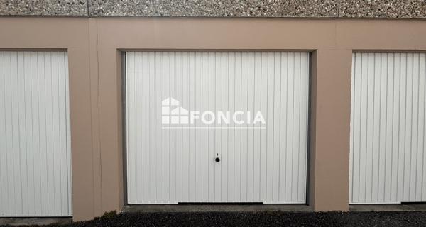 Location Parking 15 m² - Bourg-lès-valence 26500