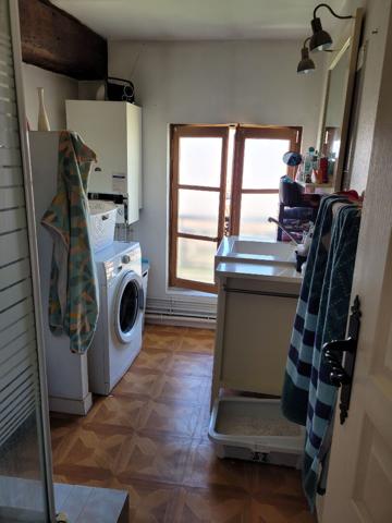ROCHEFORT hyper centre appartement  de 58 m² de type 3 situé au 3ème et dernier étage