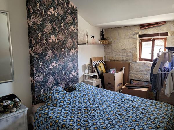 ROCHEFORT hyper centre appartement  de 58 m² de type 3 situé au 3ème et dernier étage
