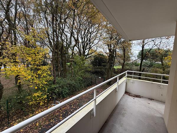 LA ROCHE SUR YON - PROCHE CLINIQUE ST CHARLES