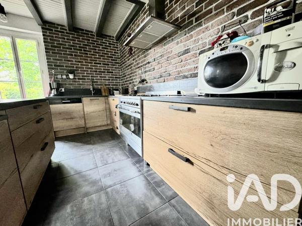 Maison à vendre 7 pièces 154,7 m² Saint-Romain-le-Puy