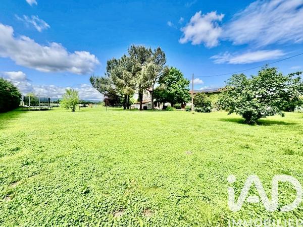 Maison à vendre 7 pièces 154,7 m² Saint-Romain-le-Puy