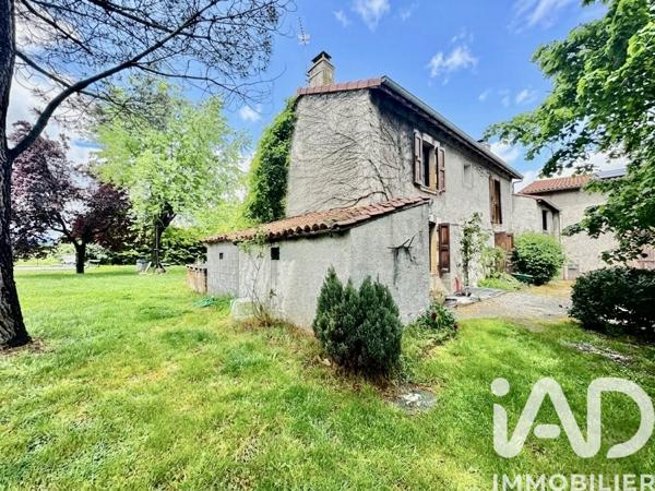 Maison à vendre 7 pièces 154,7 m² Saint-Romain-le-Puy