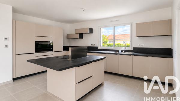 Maison à vendre 5 pièces 126 m² Ruelle-sur-Touvre