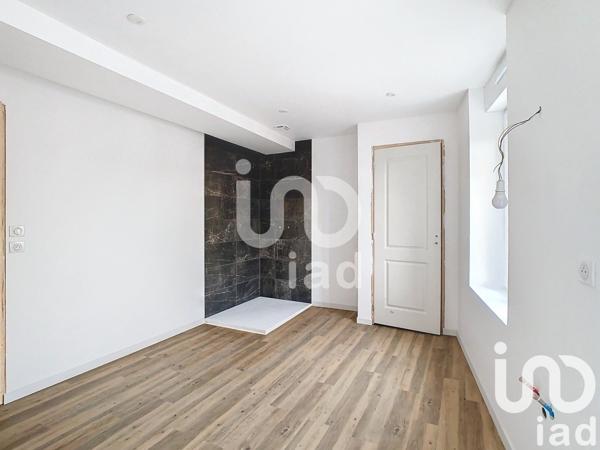 Maison 5 pièces de 124 m² à Fère-Champenoise (51230)