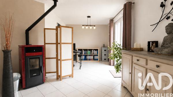 Maison à vendre 5 pièces 139,7 m² Luynes
