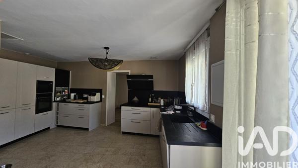 Maison à vendre 5 pièces 169 m² Sorgues