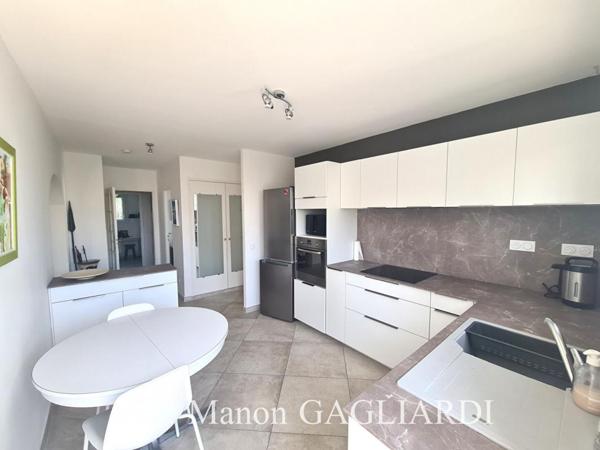 Proche Commerces et Port à pied- Villa T5 137m² avec aperçu mer