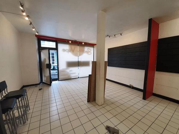 Local commercial 3 pièces T3 F3 42 m² à Chartres 4 RUE DU CHEVAL BLANC 28000 à louer
