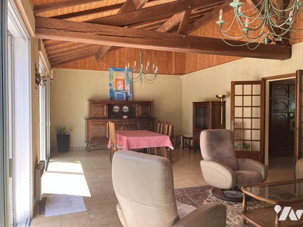 CHEMERE Maison de plain-pied sur terrain arboré de 1800 m²