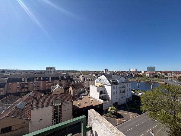 Appartement 4 pièces 88.6 m2