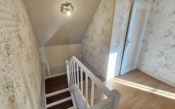 Maison avec dépendances Goudelin à rénover, calme et nature