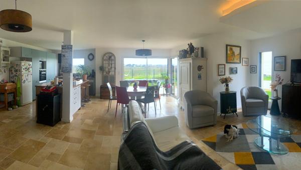 Belle maison contemporaine de 2022 à St Laurent de la Mer.