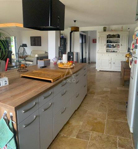 Belle maison contemporaine de 2022 à St Laurent de la Mer.