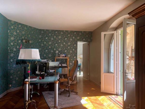 Maison ancienne - Maurs SECTEUR MAURS - Maison de charme de 200 m² avec dépendance de 50 m² et piscine