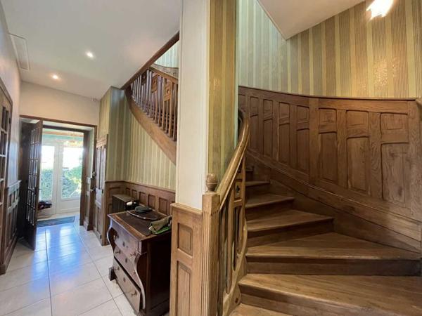 Maison ancienne - Maurs SECTEUR MAURS - Maison de charme de 200 m² avec dépendance de 50 m² et piscine