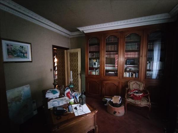 Immeuble à vendre |  Séreilhac |  16 pièces | 1 501 m²